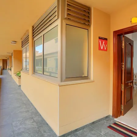 Ancla Pool On Roof Top *