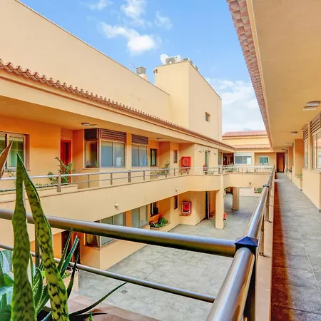 Ancla Pool On Roof Top Apartman