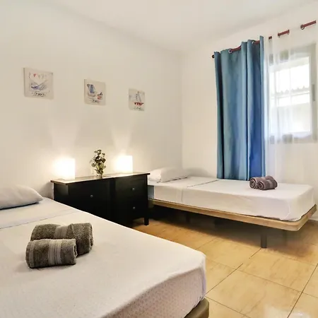Ancla Pool On Roof Top Apartman *