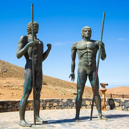 Ancla Pool On Roof Top