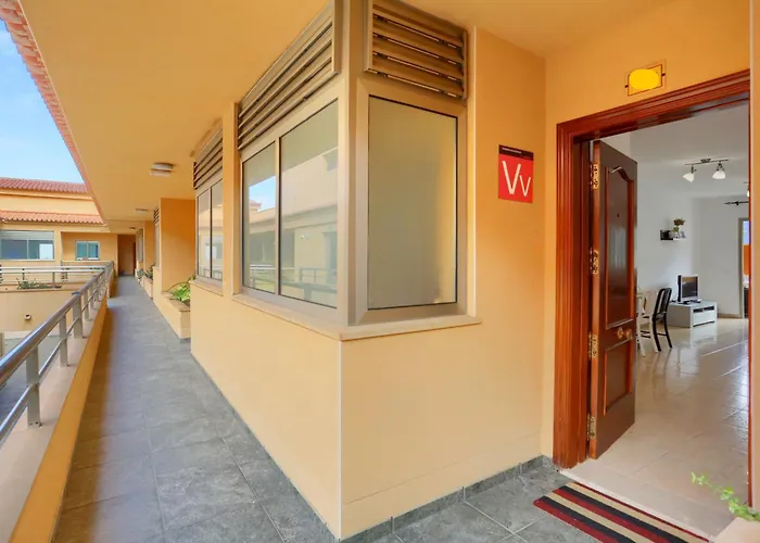 Ancla Pool On Roof Top *