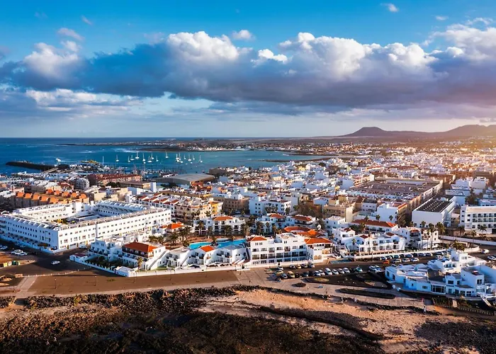 Ancla Pool On Roof Top Lägenhet